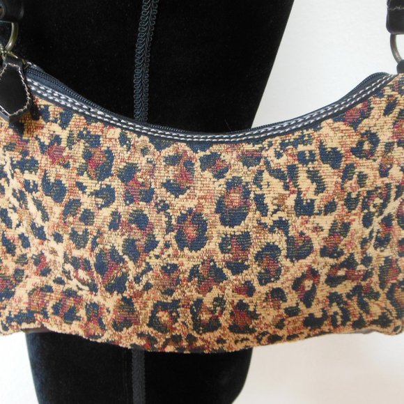 Fossil Leopard Print Shoulder Bag - Picture 2 of 8